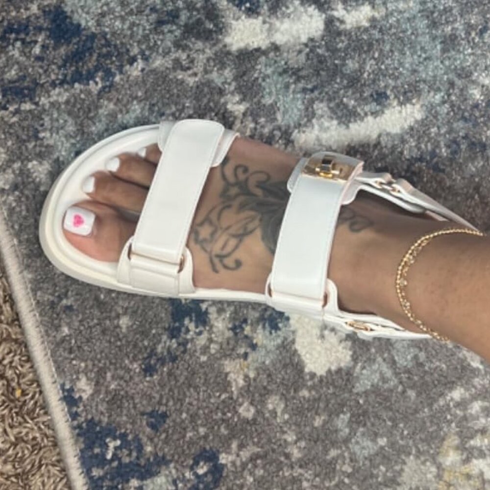 Comfortable Thick Sole Flat Sandals - image 2